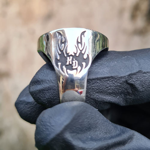 Silver Harley Davidson Ring ( Code : HD1) , +- 20 gr weight.  Cast in high res high detail sterling silver. Made to order, estimated 4 weeks delivery. Available on Gold 10K, 14K, 18K ( Please contact on Instagram @kronos.rings)