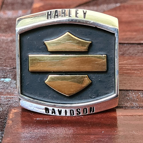 Silver Harley Davidson Ring ( Code : HD2). Cast in high res high detail sterling silver. Made to order, estimated 4 weeks delivery. Available on Gold 10K, 14K, 18K ( Please contact on Instagram @kronos.rings)