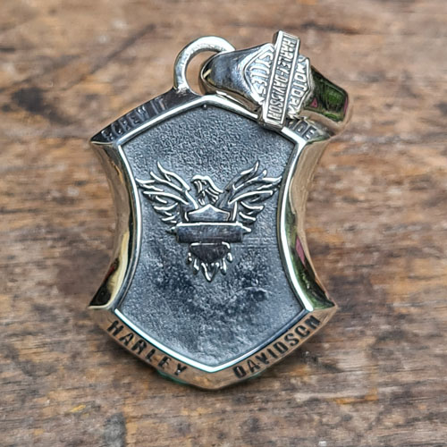 Harley Davidson Pendant, cast in high res high detail sterling silver. The dimension is 45 mm tall. Made to order, estimated 4 weeks delivery.